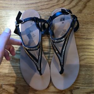 H&M Black and Gold slip on cut out hole Sandals